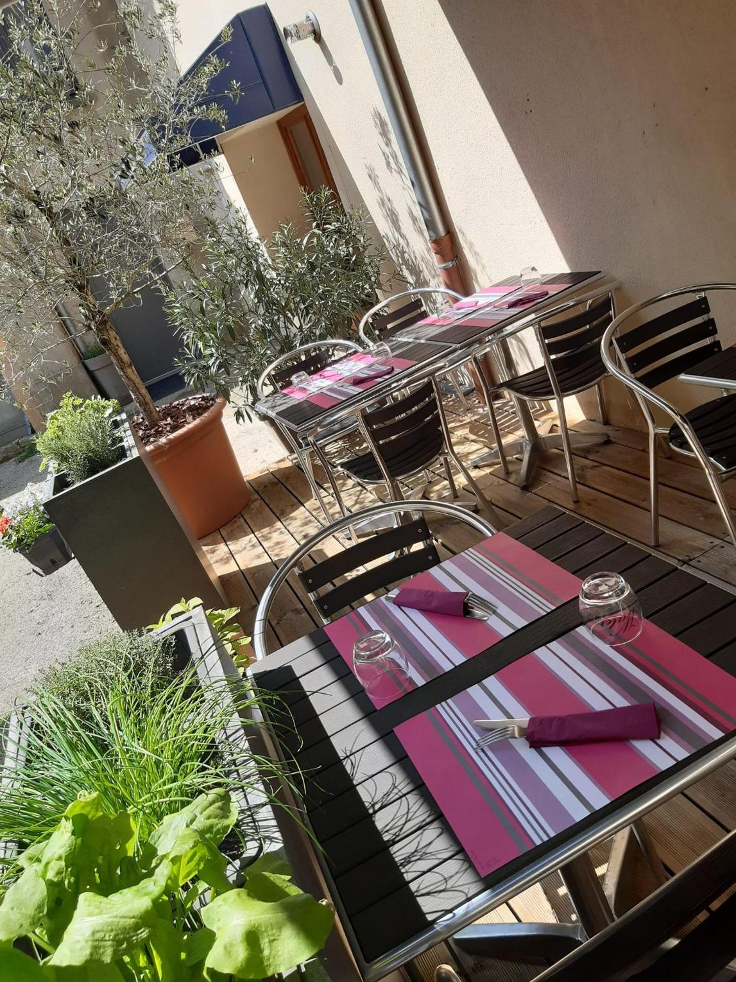 Hotel Restaurant Le Saint Augustin Exterior foto